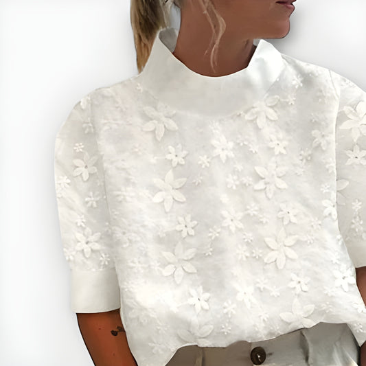 Alva™ | Tidlös Blus med Subtila Broderier för Elegans och Komfort